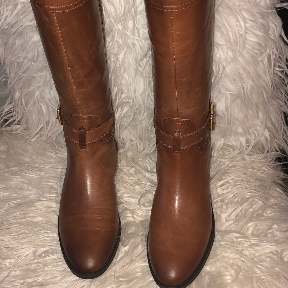 Riding boots